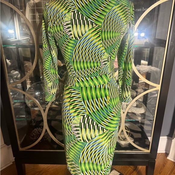 Maggy London Green and Black Print Midi Dress - Picture 6 of 10